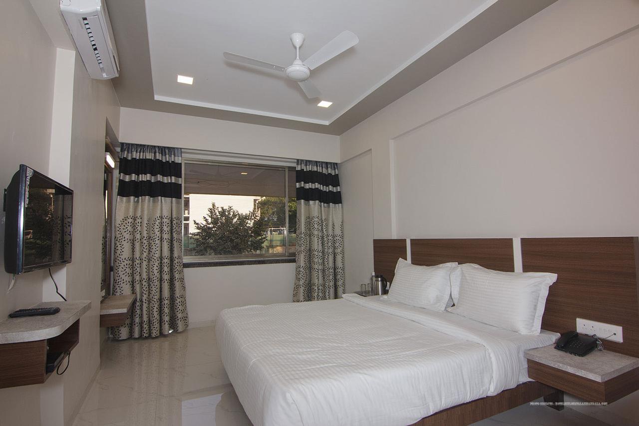 Highland Resort Lonavala Eksteriør billede